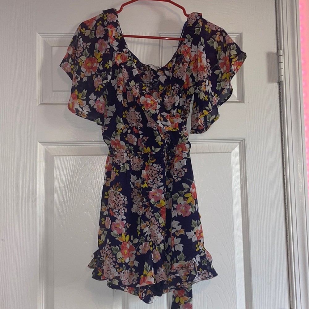 Nana macs romper size medium